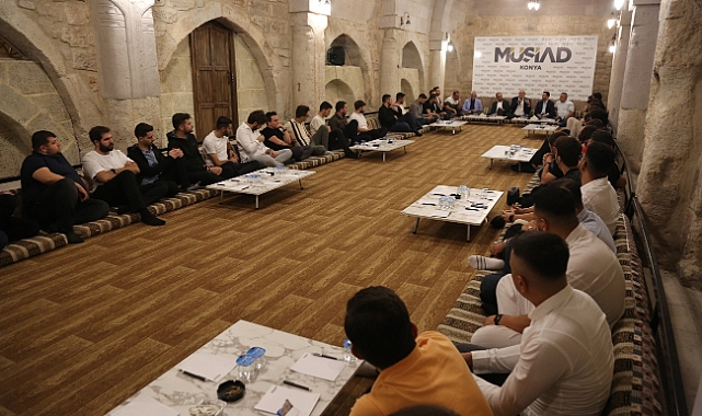 Başkan Erkoyuncu 5Yüz Programında Tecrübelerini Paylaştı 