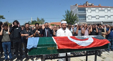 Cinayete Kurban Giden Derya Öğretmen Toprağa Verildi