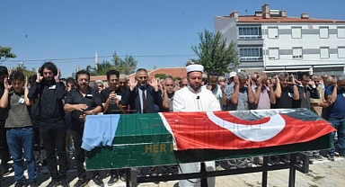 Cinayete Kurban Giden Derya Öğretmen Toprağa Verildi