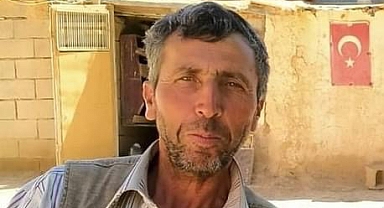 Devrilen iş makinasının altında kalan işçi hayatını kaybetti