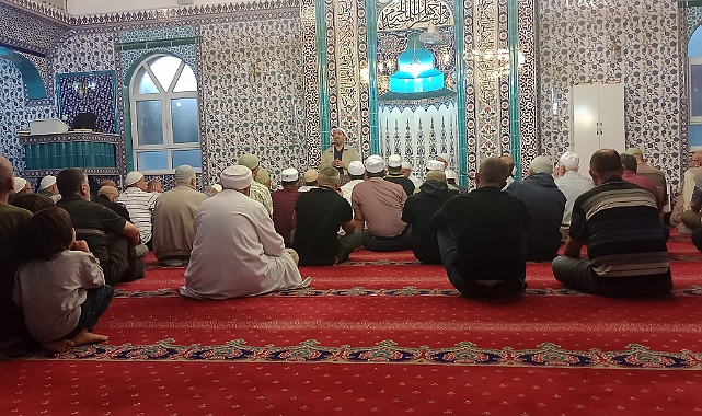 Emekseven Camisinde sabah namazı buluşması düzenlendi