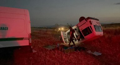 Hafif ticari araç şarampole devrildi, 1 kişi öldü, 3 kişi yaralandı