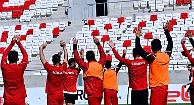 Karaman FK sahaya iniyor