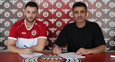 Onur Taha yeniden Karaman FK'da