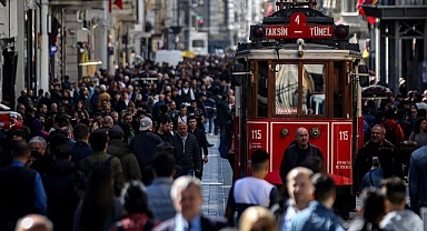 Türkiye'nin kadın nüfusu 2026'da erkekleri geçecek