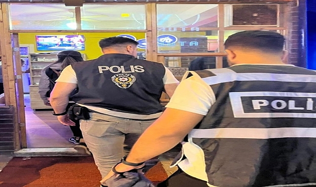 Aranan 2 şüpheli yakalandı