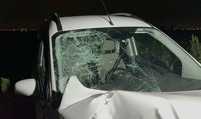 Hafif ticari araçla motosikletin çarpıştığı kazada 1 kişi hayatını kaybetti
