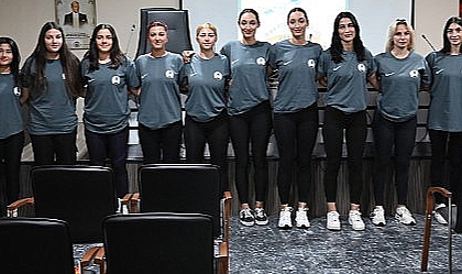 Hentbolun Altın Kızları Yarın Yeni Sezonun İlk Maçına Çıkıyor