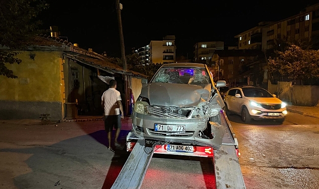 İki otomobilin çarpıştığı kazada 4 kişi yaralandı