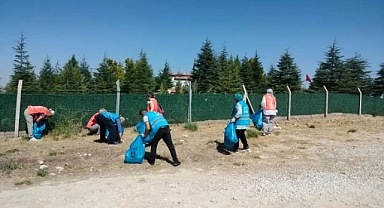 Karaman Kent Konseyi ve TEMA çevre temizliği etkinliği düzenledi