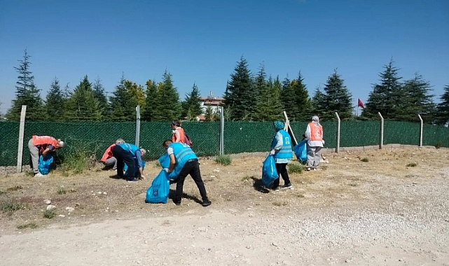 Karaman Kent Konseyi ve TEMA çevre temizliği etkinliği düzenledi