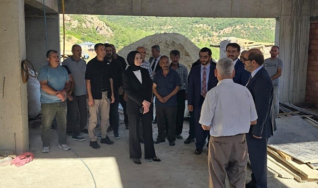 Kaymakam Kütük, Cami inşaatı ve yol çalışmalarını inceledi