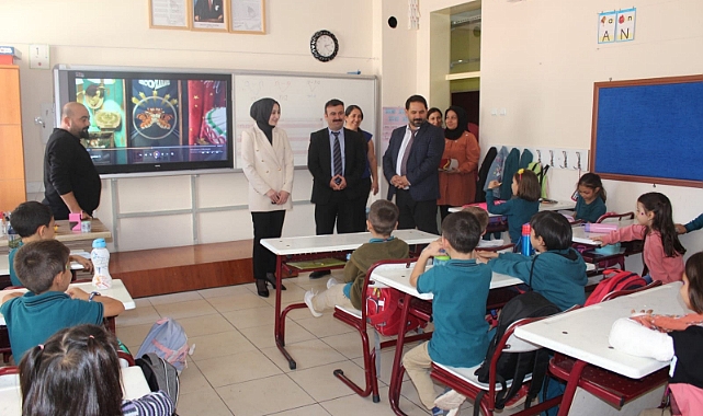 Kaymakam Kütük Okulları ziyaret etti
