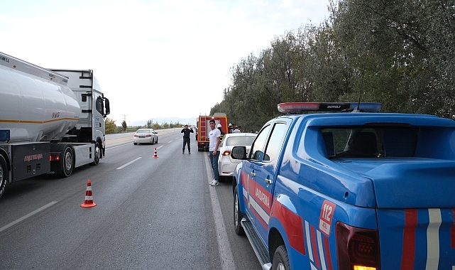 Şarampole devrilen otomobildeki 1 kişi öldü, 1 kişi yaralandı