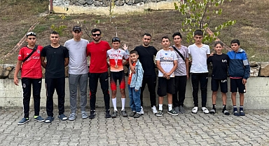 Veli Sarı altın madalyanın sahibi oldu