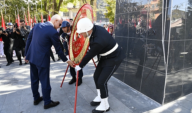 "Efendiler Yarın Cumhuriyet'i İlan Edeceğiz"