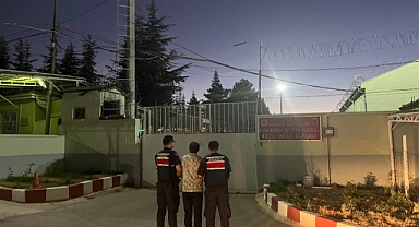 Jandarma dedektifleri yakalamaya devam ediyor