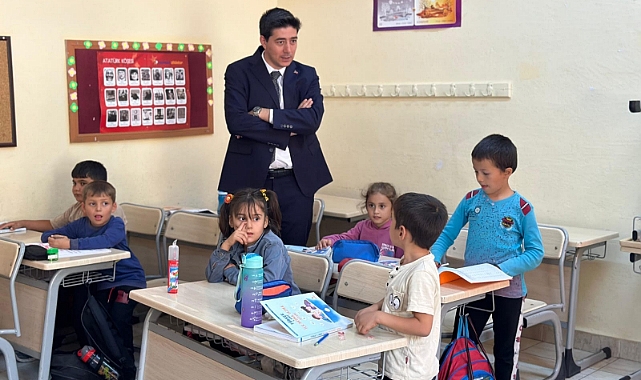 Kaymakam Erdoğan Ardıçkaya Köyünde önce öğrencilerle sonra vatandaşlarla buluştu