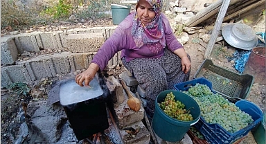 Organik üzümden yapılan çerezlik çeşitler kış için hazırlanıyor