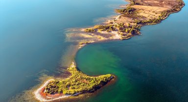 Satılığa çıkarılan ada yeni sahibini arıyor