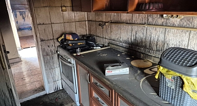 Apartmanın teras katında çıkan yangın söndürüldü