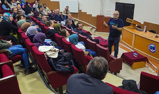 "Kara Delikler, Nötron Yıldızları, Kütle Çekim Dalgaları" konulu söyleşi gerçekleştirildi