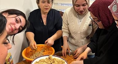 KAREV'in batırık gününe öğrencilerden yoğun katılım