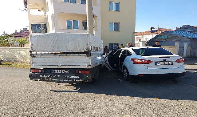 Otomobille kamyonet çarpıştı, 6 kişi yaralandı