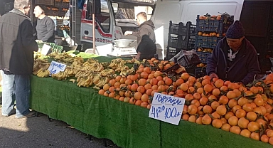 Pazarda en fazla portakal satılıyor