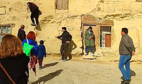 Tur rehberleri Karaman'ı gezdi