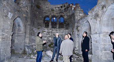 Vali Çiçekli'den Değle Ören yeri ve Binbir Kilise’de akşam denetimi