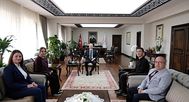 Vali Çiçekli: Her Çocuğun mutlu bir geleceğe sahip olma hakkı vardır