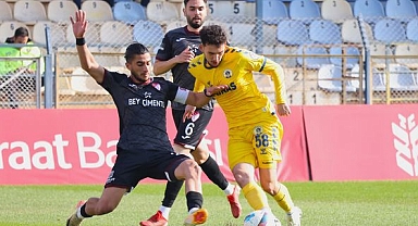 2. Lig Kırmızı Grupta Kupada 4 Takım tur atladı. 5 Takım Elendi