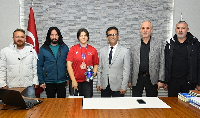 Ayşenur Keskin, Dünya Arenasında Tarih Yazdı
