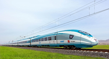 Bakan Uraloğlu; "Karaman–Konya hatlarıyla kuzey-güney ve doğu-batı aksındaki şehirlerimizin ulaşımı çok kolaylaştı"