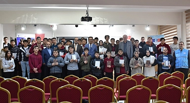 Dersimi Seçiyorum, Kur'an'ımı Alıyorum' Projesi Öğrencilerle Buluştu