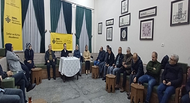 Eğitimci ve Yazar Yunus Emre Altuntaş Öğretmenlerle Buluştu