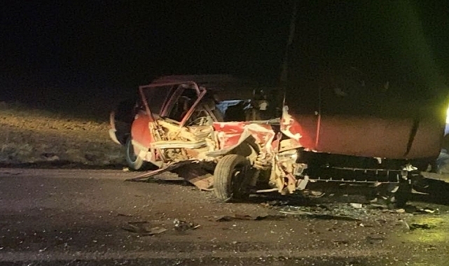 İki otomobilin çarpıştığı kazada 6 kişi yaralandı