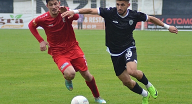 Karaman FK'dan eski futbolcusu Hakalmaz'a gönderme