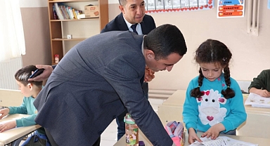 Kaymakam Ünlü Kıraman köyünde gönüllere dokundu