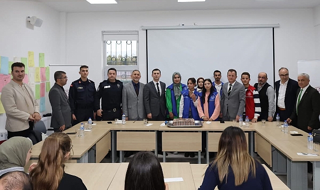 Kaymakam Yamakoğlu gönüllülerle buluştu