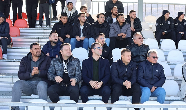 Kaymakam Yamakoğlu'ndan İlçe Takımına Tribün Desteği