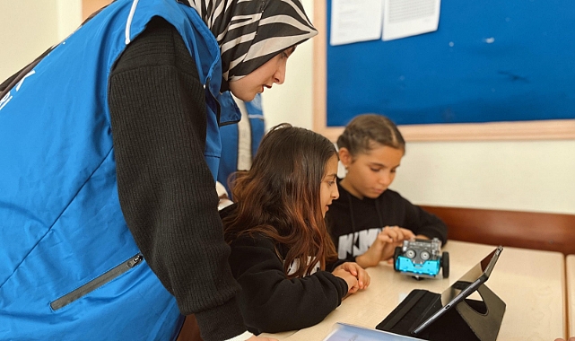 Kazımkarabekir Gençlik Merkezinden Teknoloji Hamlesi: "Kodlama Bilmeyen Kalmasın"