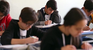 Milli Eğitim Bakanı açıkladı: Bu derslerde sınıf geçme notu 70'e yükseltildi