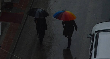 Karaman'da Sağanak Yağmur Yürekleri Serinletti