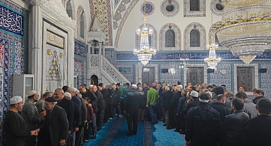 Umreciler Dualarla Kutsal Topraklara Uğurlandı