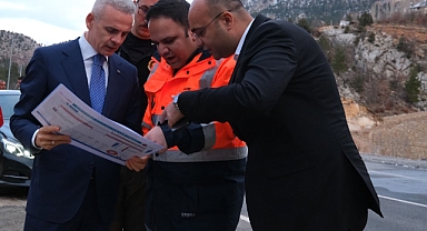 Vali Çiçekli Sarıveliler-Alanya yol çalışmalarını inceledi