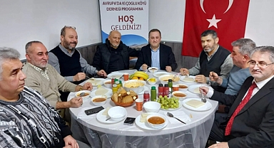 Avrupa Çoğlu Köylüleri Amsterdam'da Arabaşı Gecesinde Buluştu