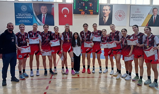 Basketbolda Yarı Finale Çıkan Takımlar Belli Oldu