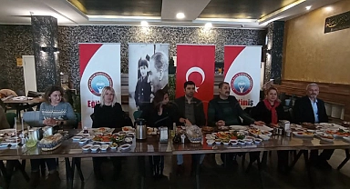 Eğitim-İş Sendikası yönetimi, basınla bir araya geldi